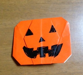 ハロウィン折り紙 簡単に折れる かぼちゃ おばけの折り方は ユーサンの知恵袋